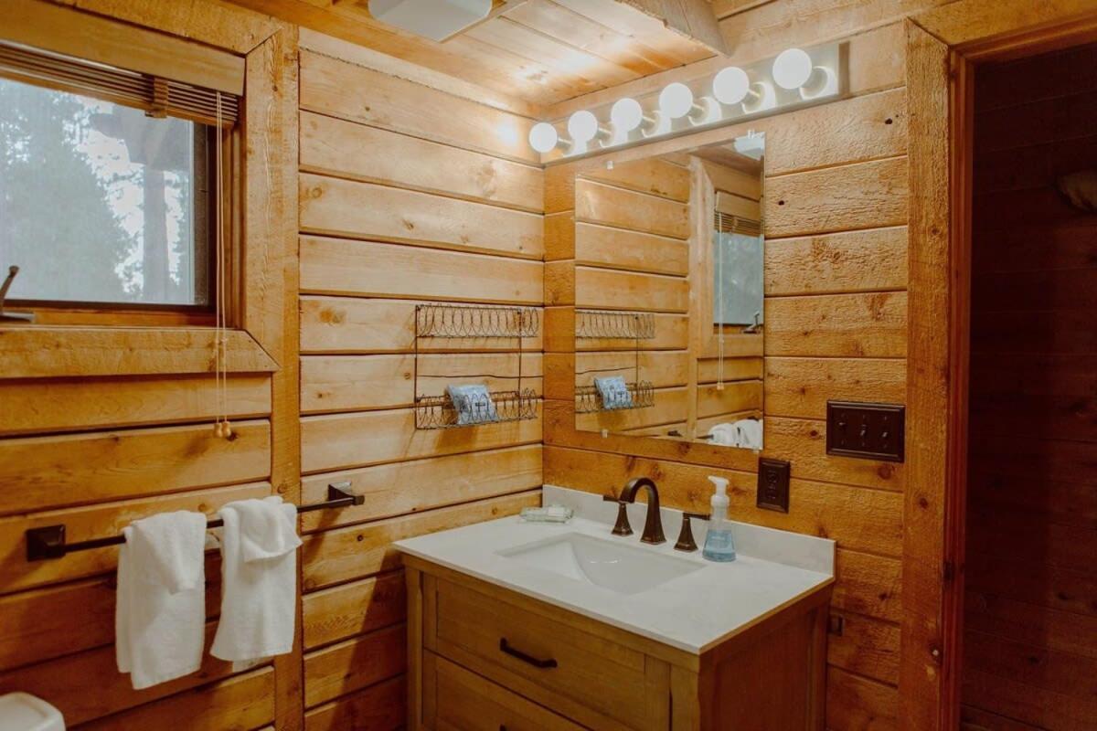 Crystal Mountain Cabin-Shuttle Pass Included! Thompsonville Eksteriør bilde